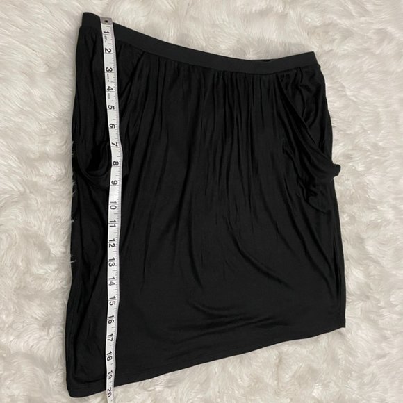 Victoria's Secret Drapey Pocket Lined Black Miniskirt Large - Picture 4 of 13
